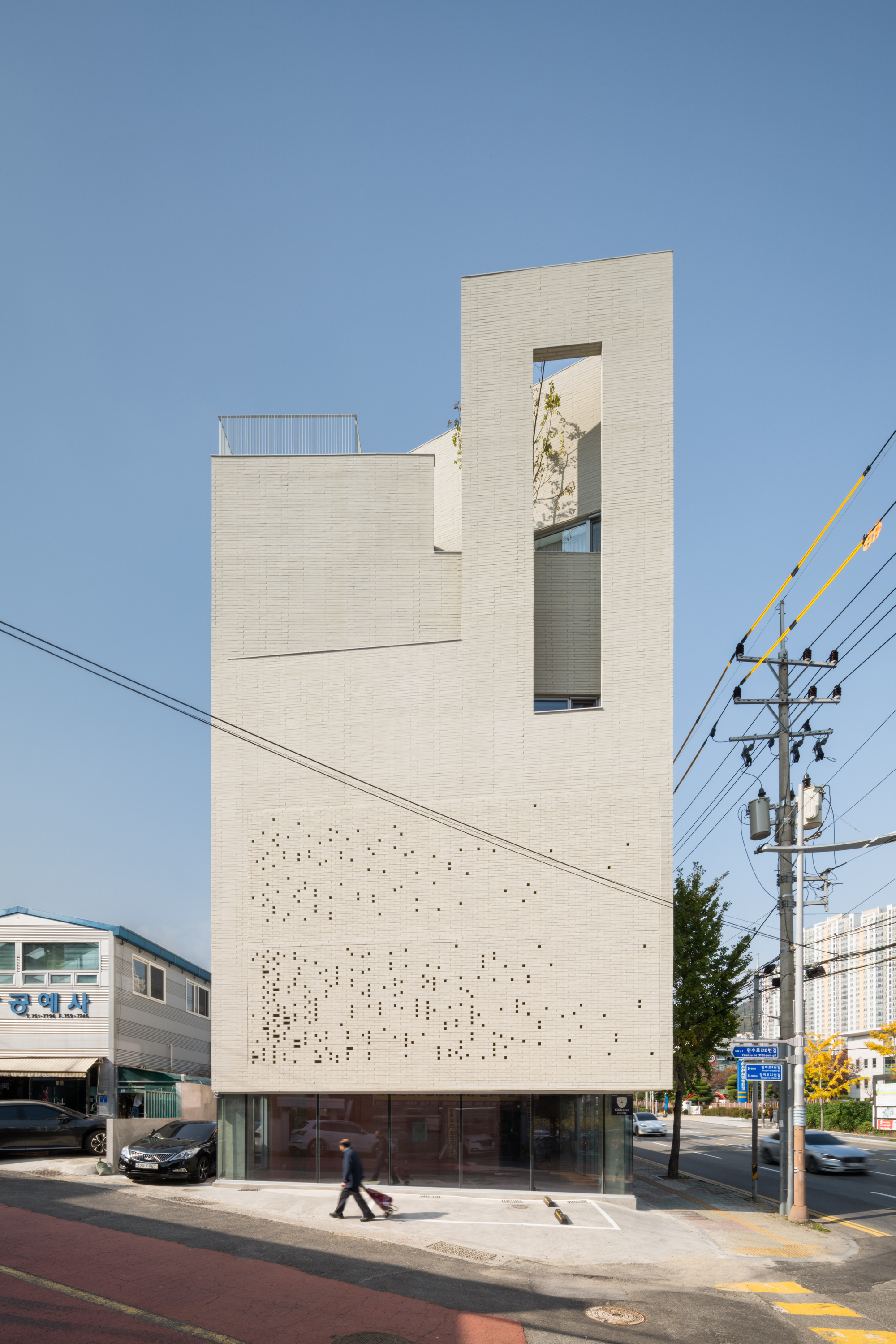 معماری U.GA: برج ترکیبی JH Gwangan در بوسان